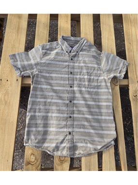 Patagonia Button Down Shirt Size Medium